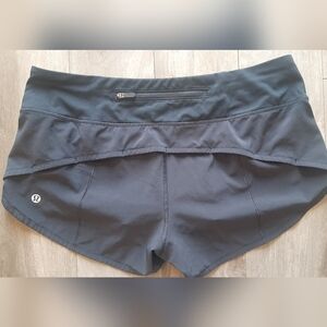 Lululemon Women’s Speed Up Shorts Black Women's Size 6 Reg